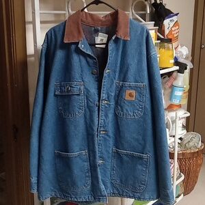 Carhartt Men's Blue Denim Button Up Jacket with Brown Collar